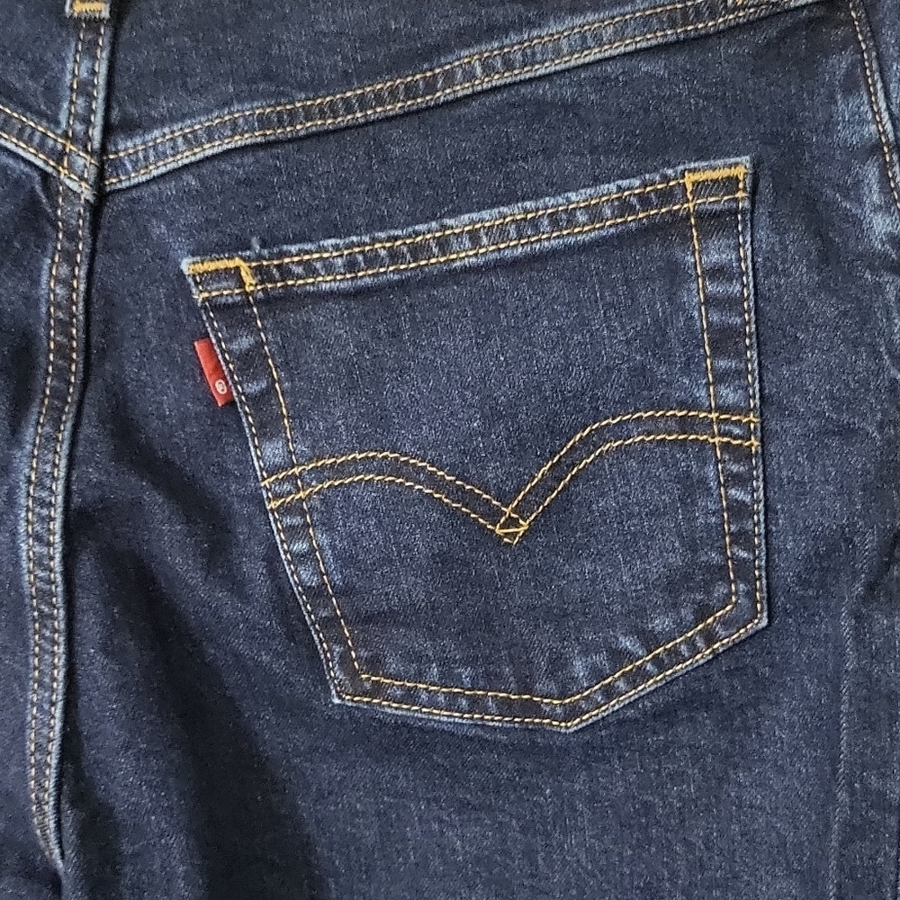 Levi's Premium Mom Jeans Relaxed Fit High Rise Stretch Blue Dark Wash Women's - Picture 12 of 16